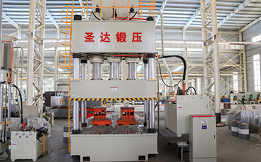 四柱液壓機(jī)的工作原理、特點(diǎn)以及應(yīng)用